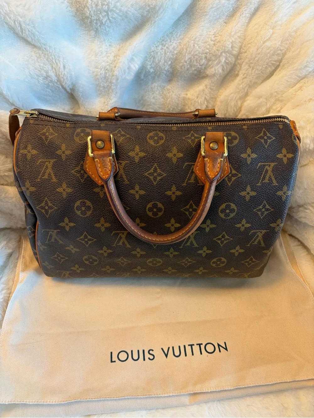 Louis Vuitton Monogram Speedy 30 with Dustbag and COA